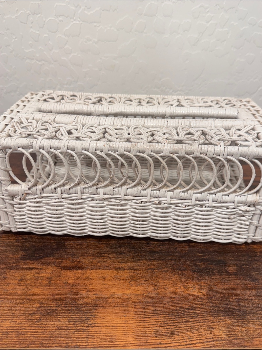 Vintage White Wicker Tissue Box Holder Decorative Rattan Weave Celtic Circles